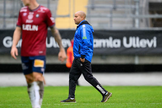 Brages tränare Kleber Saarenpää deppar