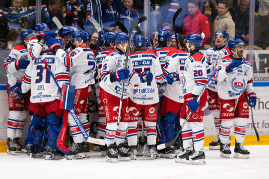 Oskarshamns spelare jublar