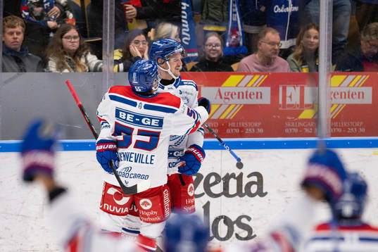 Oskarshamns Patrik Karlkvist jublar