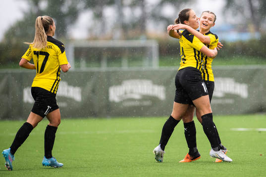 Häckens Novalie Jensen, Matilda Ekblom och Elin Flakberg