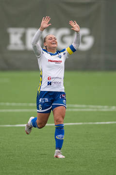 Onsalas Linn Eskilsson jublar