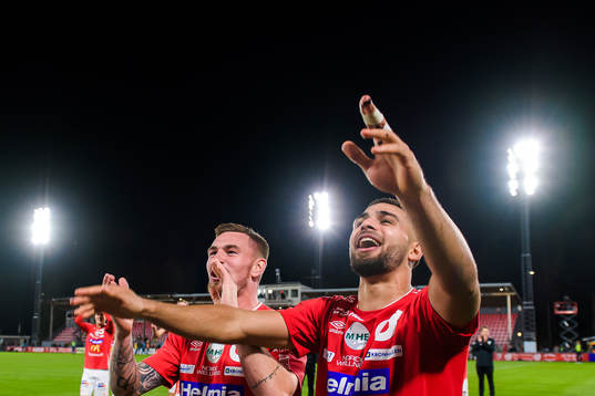 Degerfors Rasmus Örqvist och Omar Faraj jublar