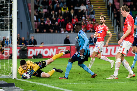 Degerfors målvakt Jeffrey Gal