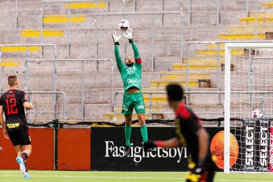 Östersunds målvakt Aly Keita