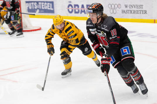 Skellefteås Oskar Nilsson och Örebros Rodrigo Abols