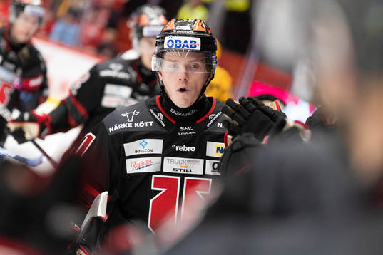 Örebros Linus Öberg jublar