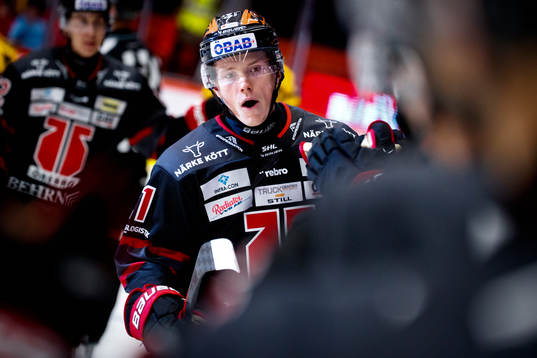Örebros Linus Öberg jublar vid 2-1