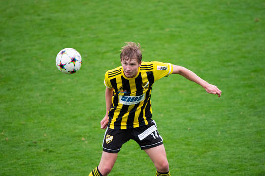 IFK Hässleholms Hugo Arvidsson i matchen i div. 2 mellan