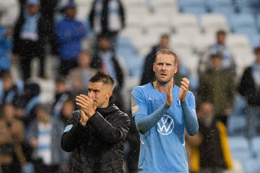 Malmö FFs Jonas Knudsen och Ola Toivonen deppar