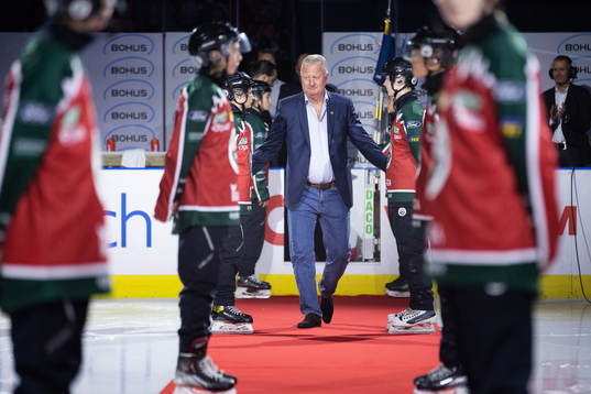 Tidigare spelaren och lagkaptenen Jan Karlsson