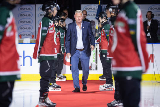 Tidigare spelaren och lagkaptenen Jan Karlsson