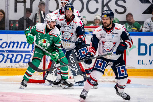 Rögles Ludvig Larsson  och Linköpings Oscar Fantenberg