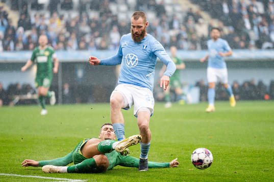Malmö FFs Jo Inge Berget och Hammarbys Edvin Kurtulus