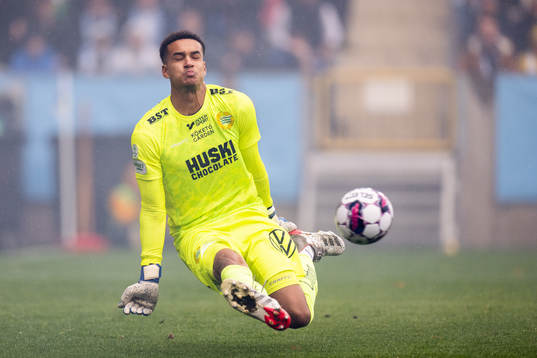 Hammarbys målvakt Oliver Dovin