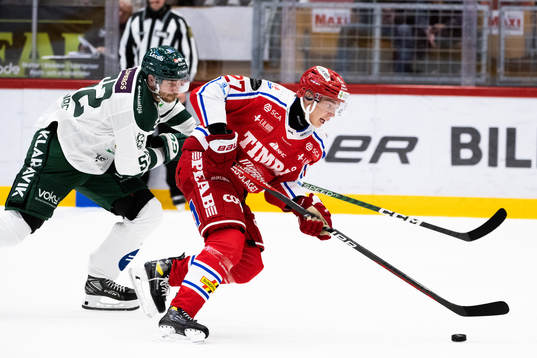 Färjestads August Tornberg och Timrås Oliver Johansson