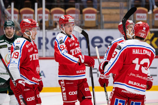 Timrås Sebastian Hartmann jublar