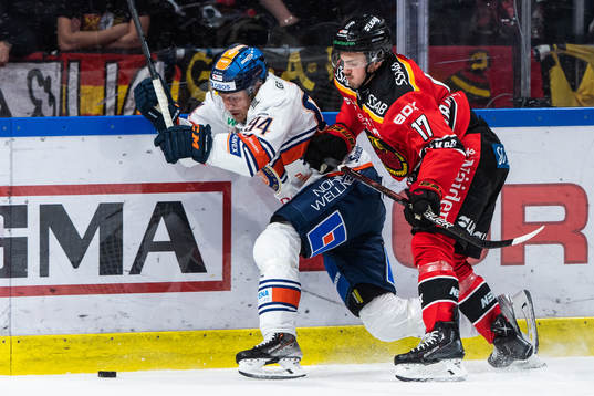 Växjös Joel Persson och Luleås Isac Brännström