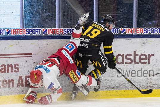 Modos Filip Svenningsson och Västerås Blake Speers