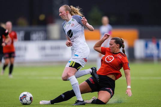 Linnéa Solvoll Laupstad of Arna-Bjørnar and Katarina