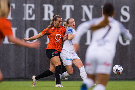 Katarina Dybvik Sunde of Åsane and Helene Lokøy Gloppen