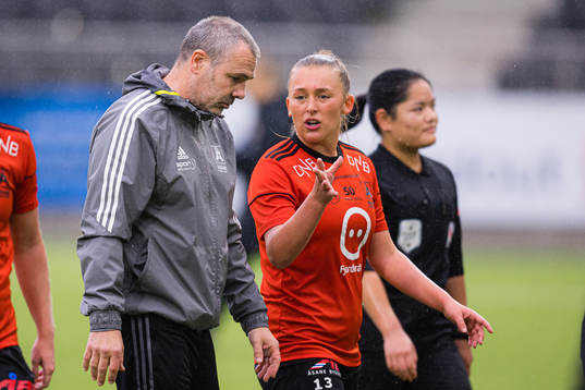 Eirik Fjeldstad, head coach of Åsane, and Madeleine
