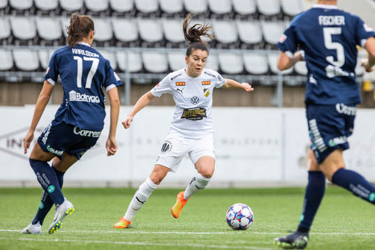 Häckens Anna Julia Csiki