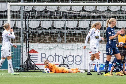 Häckens målvakt Jennifer Falk