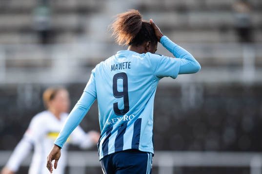 Djurgårdens Flavine Mawete Musolo deppar