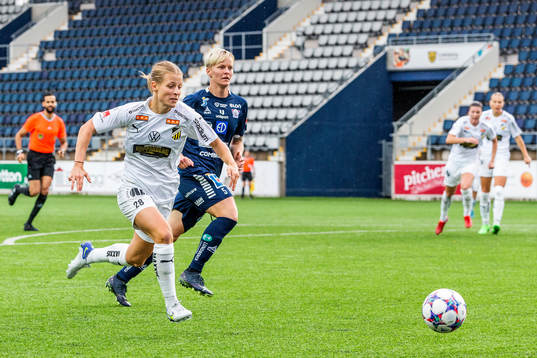 Häckens Anna Anvegård och Linköpings Nilla Fischer
