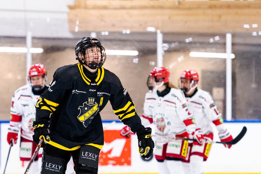 AIKs Emma Eriksson deppar och Modo jublar