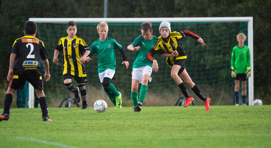 i matchen för pojkar födda 2010, U12, mellan IFK