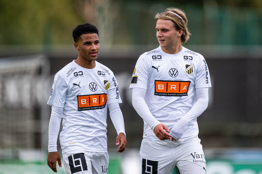 Häckens Momodou Lamin Sonko och William Nilsson