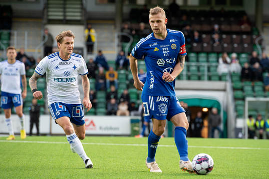 IFK Norrköpings Ari Freyr Skulason och GIF Sundsvalls Erik
