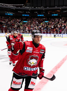 Malmö Redhawks Carl Persson jublar