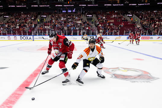Malmö Redhawks Carl Söderberg och Brynäs Oula Palve