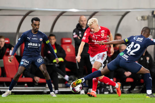 Kalmars Axel Lindahl och Helsingborgs Diego Cesar De