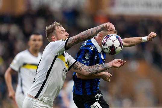 AIKs John Guidetti och Sirius Aron Bjarnason