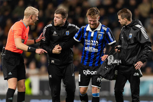 Sirius Dennis Widgren har ont