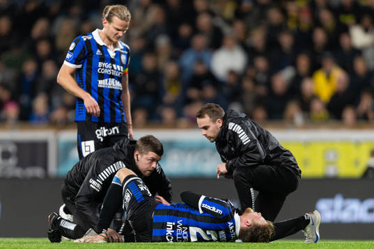 Sirius Dennis Widgren har ont
