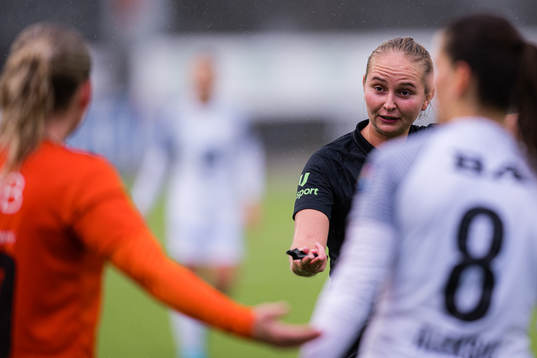 Marit Skurdal, referee
