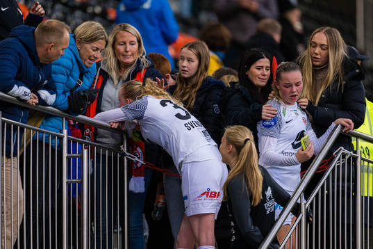 Tomine Svendheim and Martine Humlestøl Midtbø of
