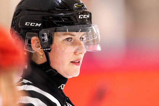 Linjedomare Thea Enström