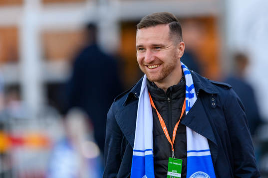 Värnamos sportchef Enes Ahmetovic före fotbollsmatchen i
