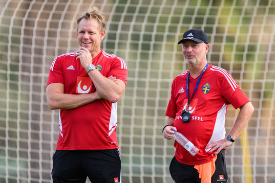 Stefan Dejemyr, head of security and Head coach Peter