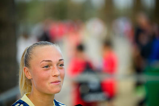 Hanna Bennison is interviewed by the media