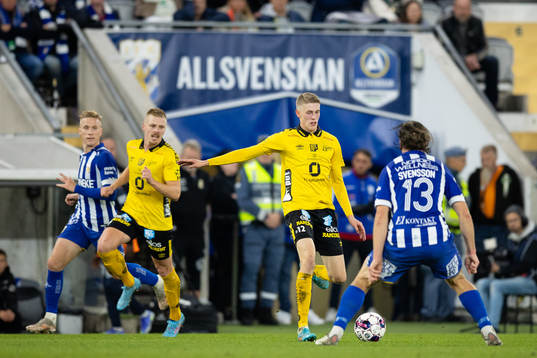 Elfsborgs Alexander Bernhardsson och IFK Göteborgs Gustav