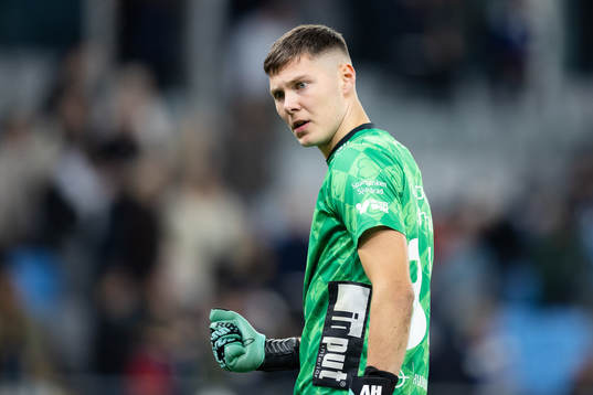 Elfsborgs målvakt Hakon Valdimarsson jublar