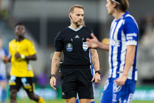 Domare Kristoffer Karlsson