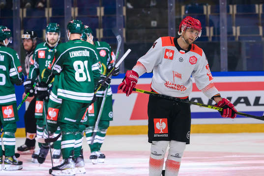 Patrik Husak of Cracovia looks dejected