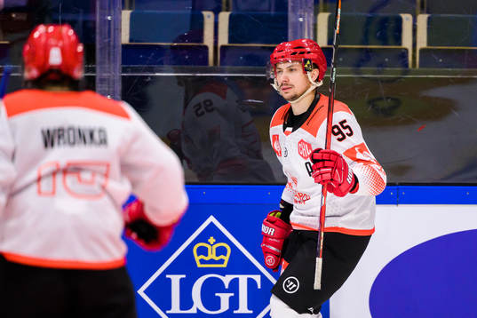 Damian Kapica of Cracovia celebrates